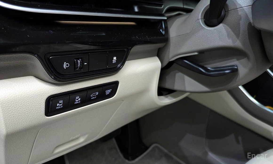 2024 Kia Carnival IV Рестайлинг Gasoline 9-Seater Hi Limousine Signature с пробегом 49 360 км