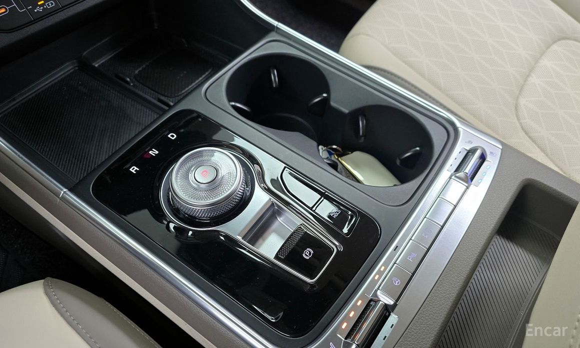 2024 Kia Carnival IV Рестайлинг Gasoline 9-Seater Noblesse с пробегом 27 936 км