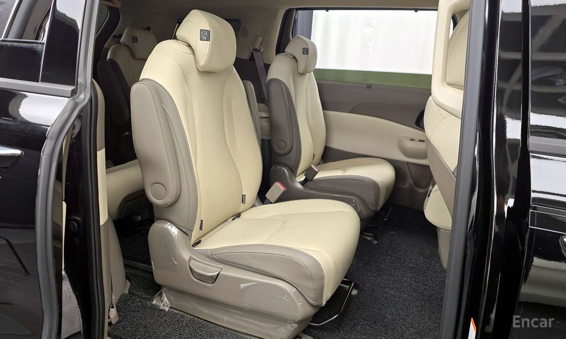 2024 Kia Carnival IV Рестайлинг Gasoline 9-Seater Noblesse с пробегом 27 936 км