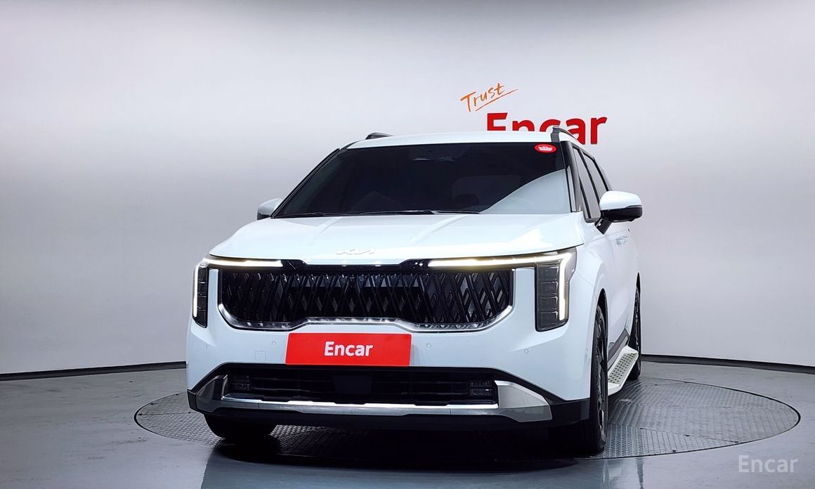 2025 Kia Carnival IV Рестайлинг Gasoline 9-Seater Signature с пробегом 8 602 км