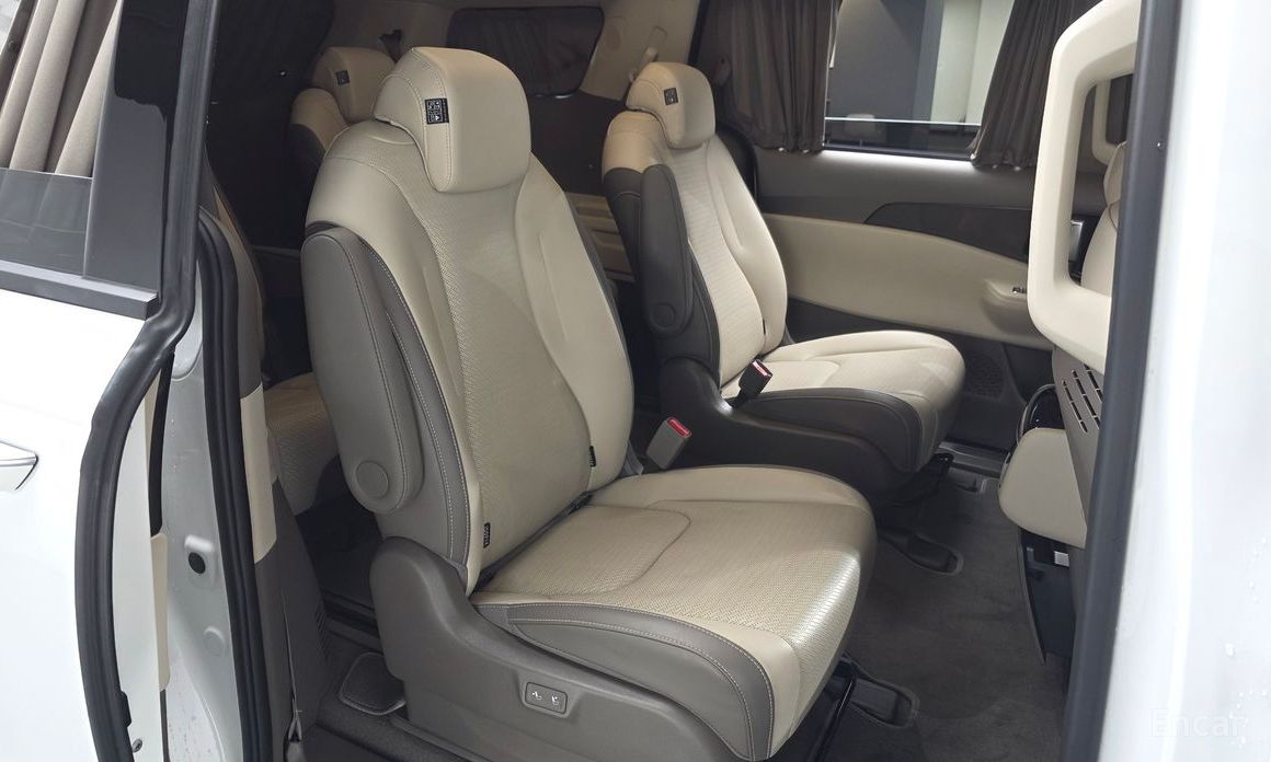2024 Kia Carnival IV Рестайлинг Gasoline 9-Seater Hi Limousine Signature с пробегом 32 356 км