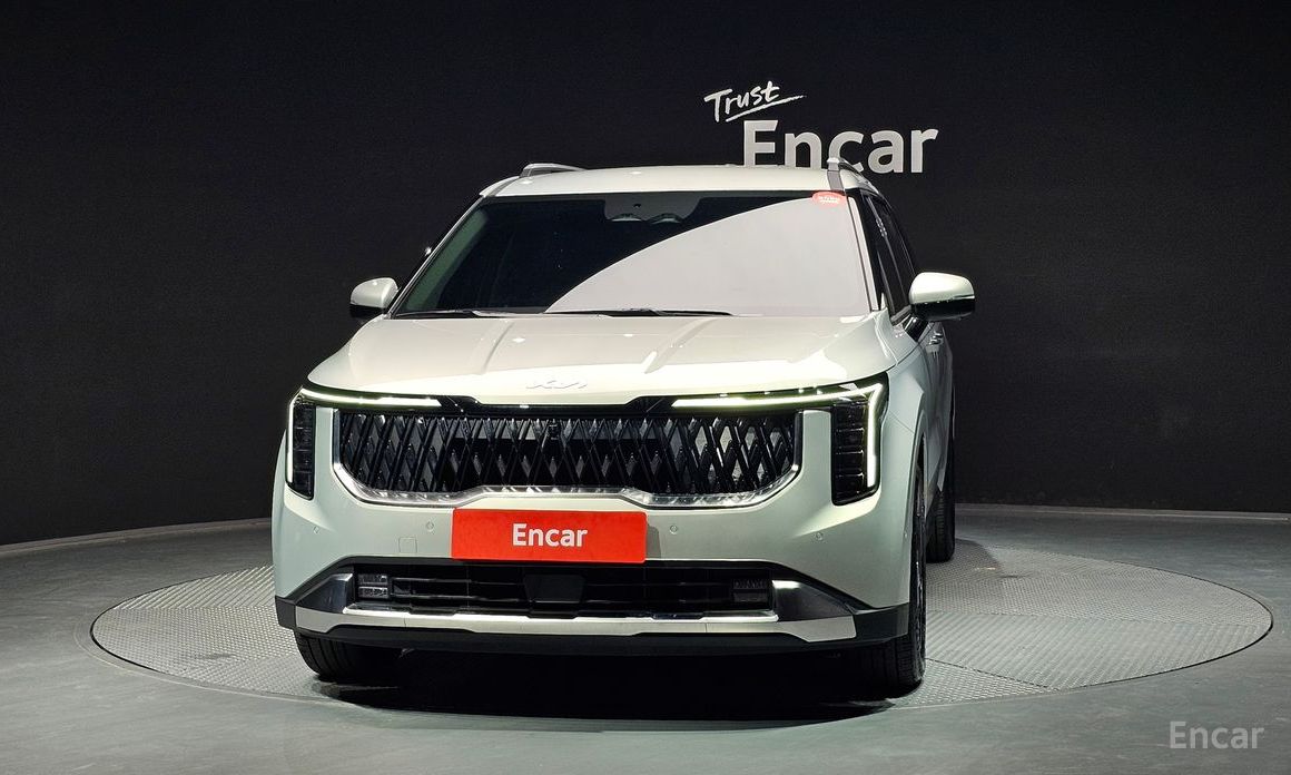 2025 Kia Carnival IV Рестайлинг Gasoline 9-Seater Signature с пробегом 8 622 км