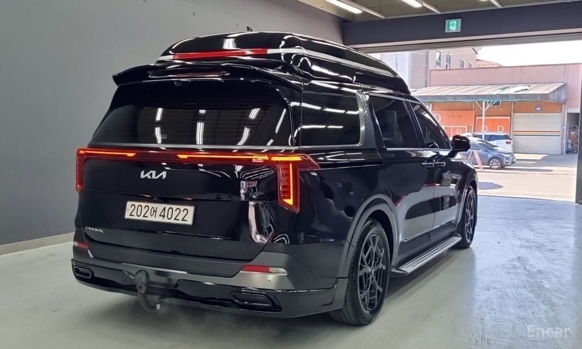 2024 Kia Carnival IV Рестайлинг Gasoline 9-Seater Hi Limousine (7-seater Limousine(Special vehicle) с пробегом 16 708 км