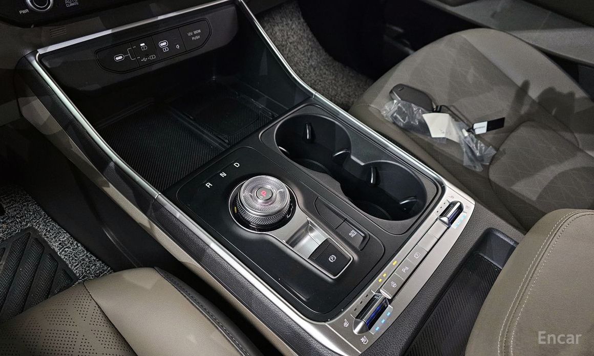 2025 Kia Carnival IV Рестайлинг Gasoline 9-Seater Prestige с пробегом 18 590 км
