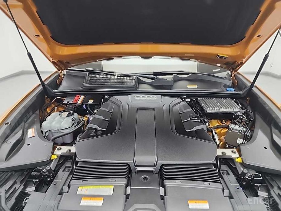 2021 Audi Q8 I (4M) 45 TDI Quattro Premium с пробегом 121 445 км