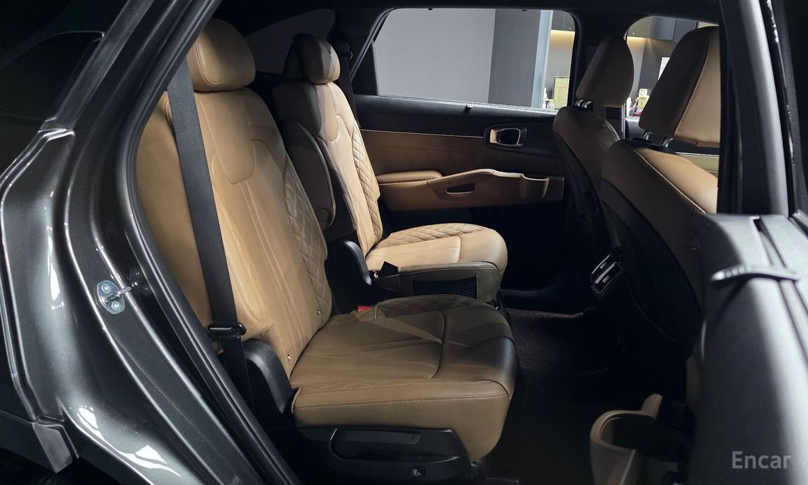 2023 Kia Sorento IV Рестайлинг Gasoline 2.5T 2WD Gravity с пробегом 29 932 км