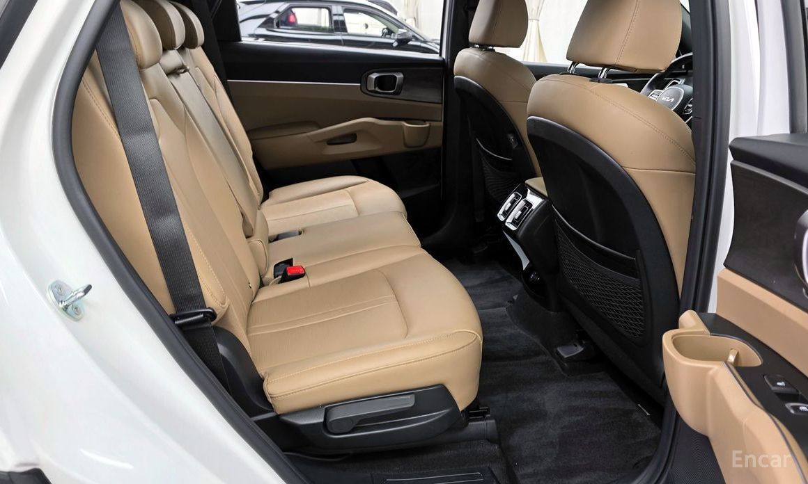 2024 Kia Sorento IV Рестайлинг Gasoline 2.5T 2WD Prestige с пробегом 14 011 км