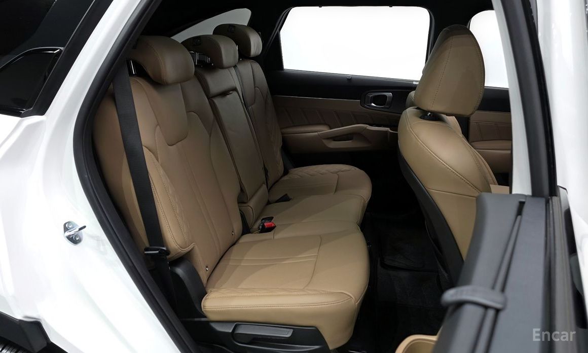 2024 Kia Sorento IV Рестайлинг HEV 1.6 2WD Gravity с пробегом 5 465 км