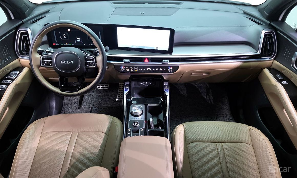 2023 Kia Sorento IV Рестайлинг HEV 1.6 2WD Signature с пробегом 14 126 км