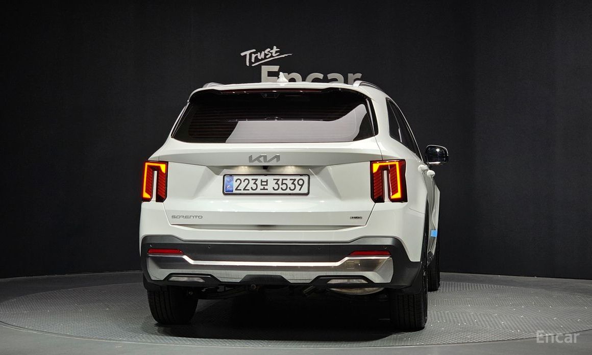 2025 Kia Sorento IV Рестайлинг HEV 1.6 2WD Noblesse с пробегом 3 319 км