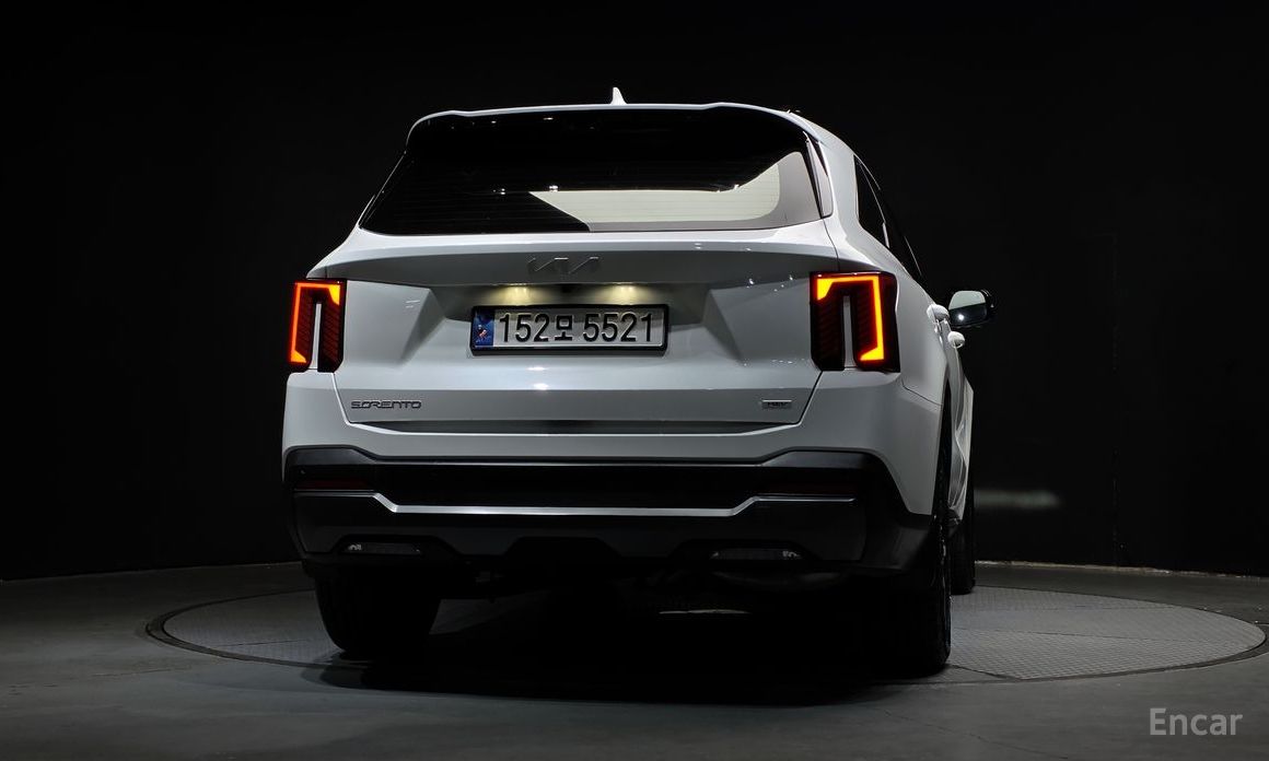 2024 Kia Sorento IV Рестайлинг HEV 1.6 2WD Gravity с пробегом 11 680 км