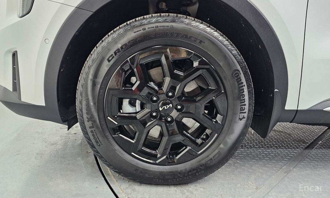 2024 Kia Sorento IV Рестайлинг HEV 1.6 2WD Signature с пробегом 12 506 км