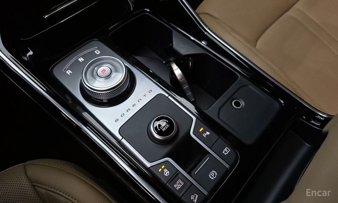 2024 Kia Sorento IV Рестайлинг HEV 1.6 2WD Gravity с пробегом 11 680 км