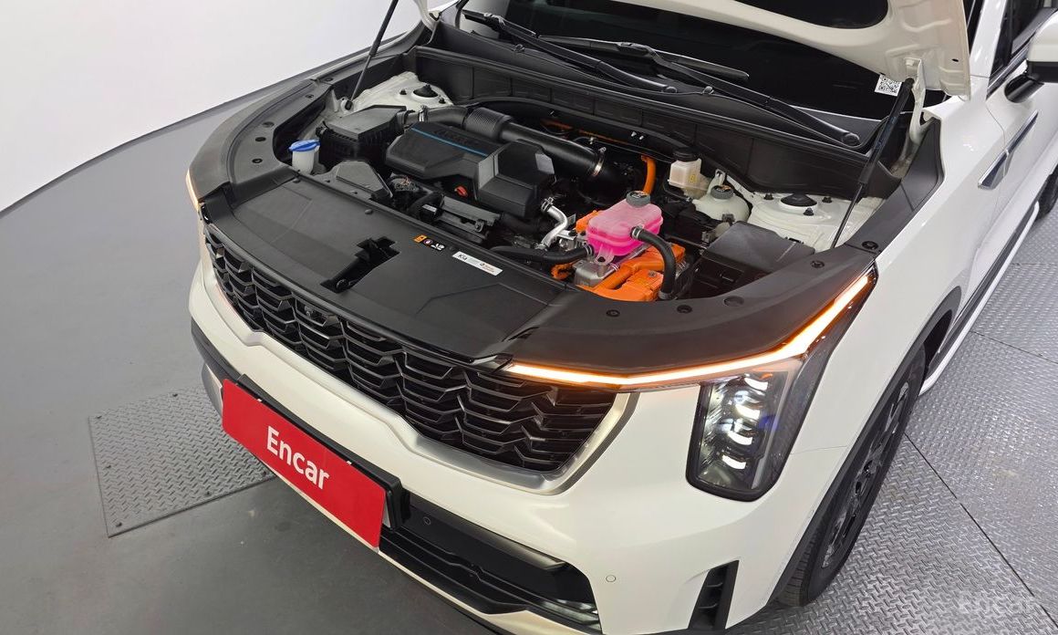 2024 Kia Sorento IV Рестайлинг HEV 1.6 2WD Noblesse с пробегом 18 274 км