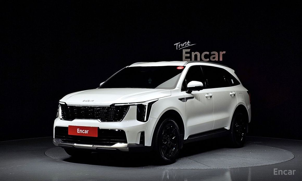 2023 Kia Sorento IV Рестайлинг HEV 1.6 2WD Signature с пробегом 14 584 км