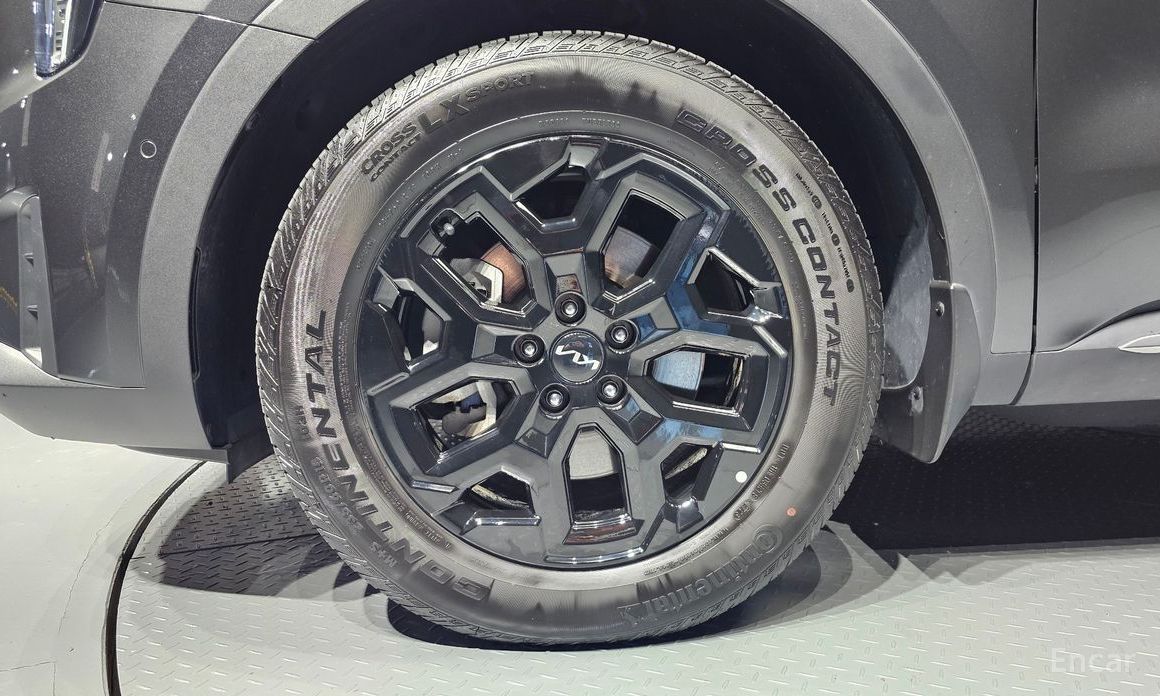 2023 Kia Sorento IV Рестайлинг HEV 1.6 2WD Signature с пробегом 27 254 км