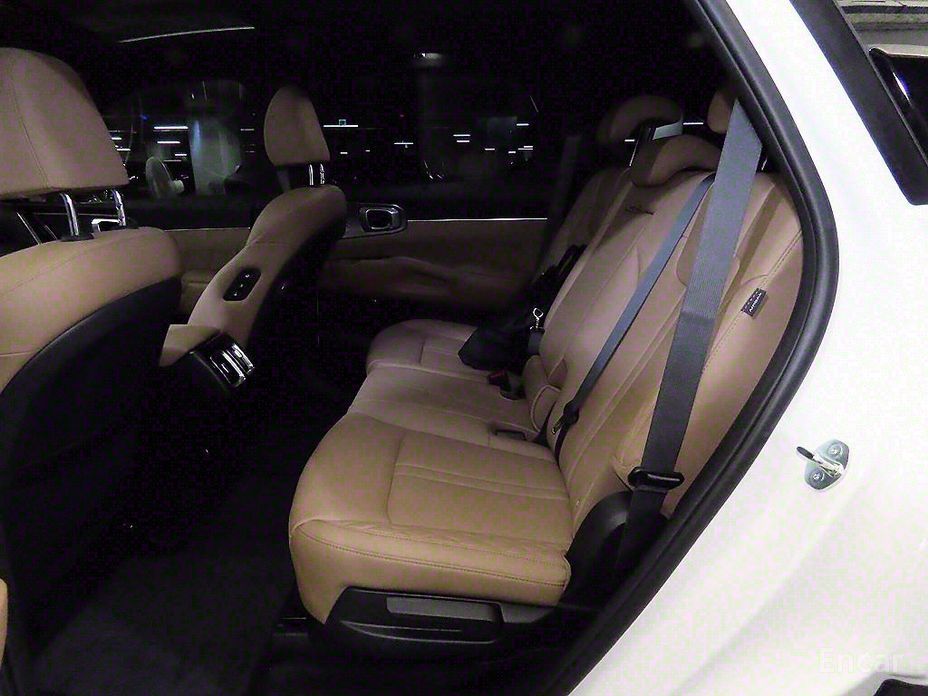 2023 Kia Sorento IV Рестайлинг HEV 1.6 2WD Gravity с пробегом 15 271 км