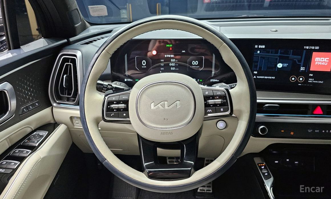 2023 Kia Sorento IV Рестайлинг HEV 1.6 2WD Signature с пробегом 27 254 км