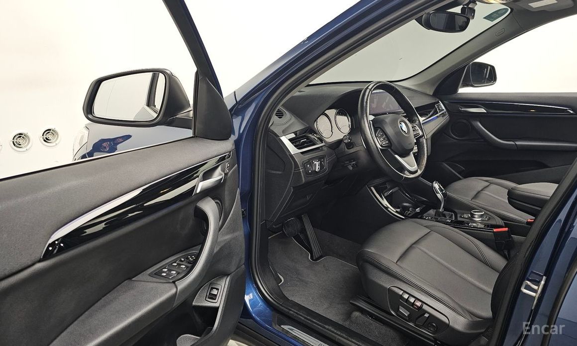 2021 BMW X1 II (F48) Рестайлинг xDrive 20i xLine с пробегом 77 528 км