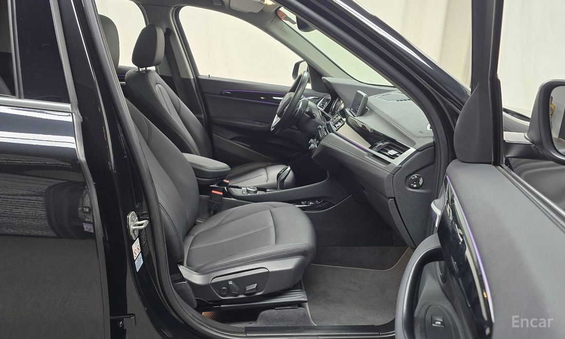 2022 BMW X1 II (F48) Рестайлинг xDrive 20i xLine с пробегом 61 885 км