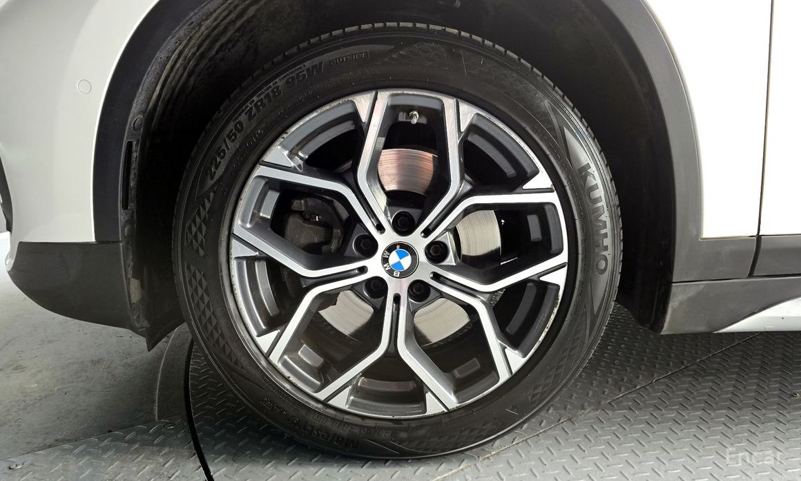 2021 BMW X1 II (F48) Рестайлинг xDrive 20i xLine с пробегом 116 026 км