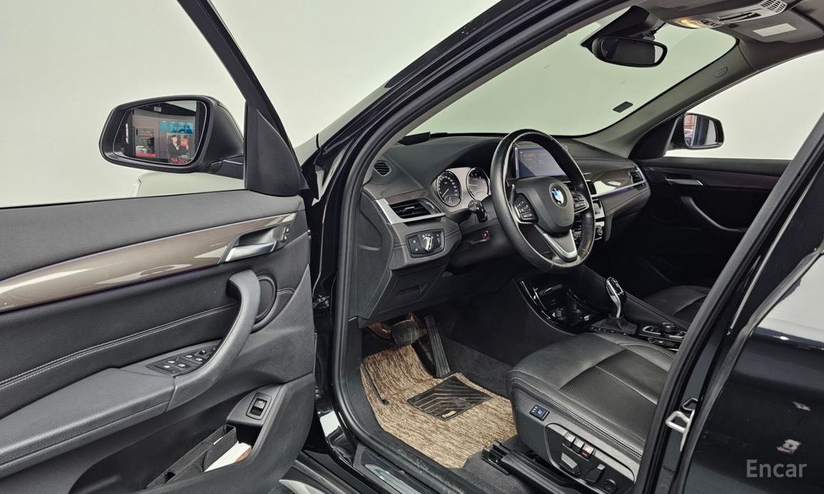 2020 BMW X1 II (F48) Рестайлинг xDrive 20i xLine с пробегом 72 825 км