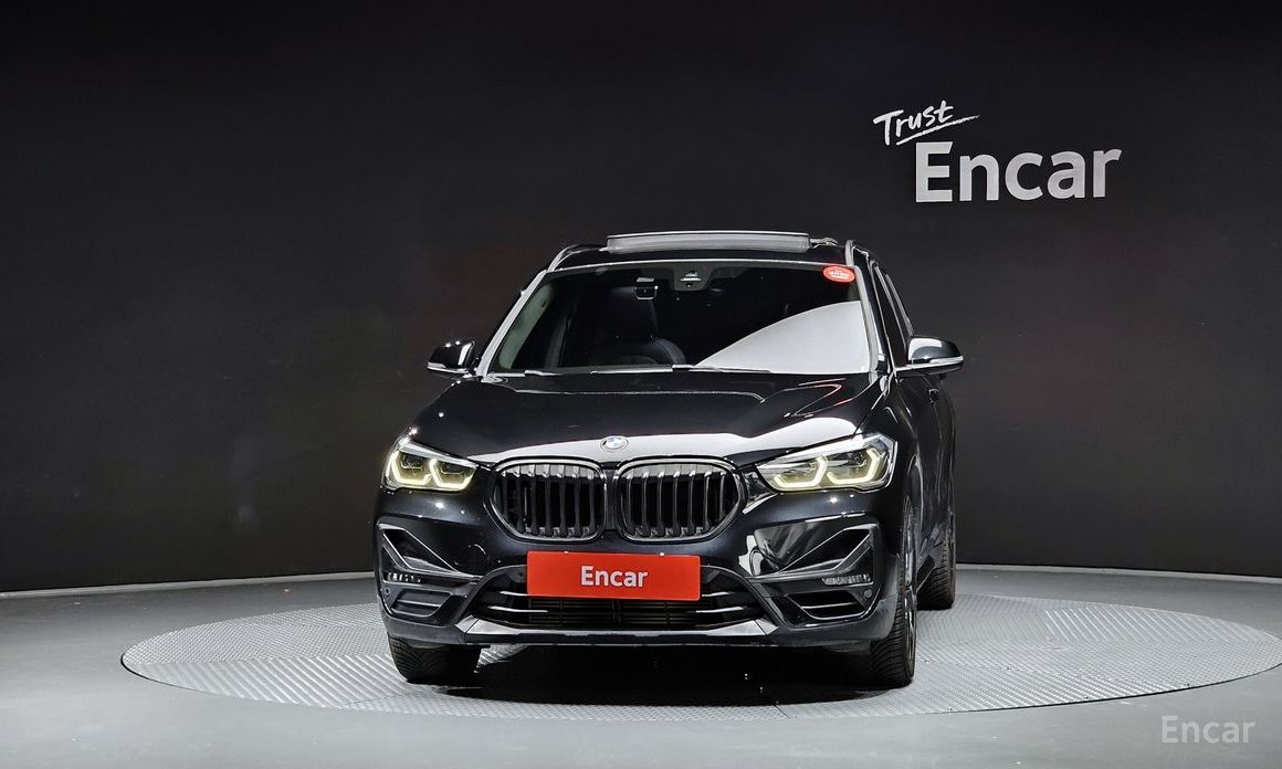 2021 BMW X1 II (F48) Рестайлинг xDrive 20i xLine с пробегом 47 195 км