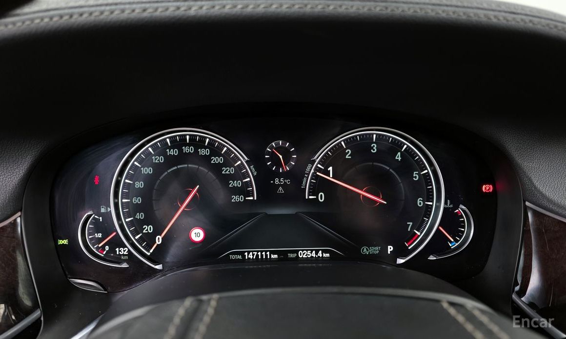 2016 BMW 7 серии VI (G11/G12) Рестайлинг 740Li xDrive с пробегом 147 111 км