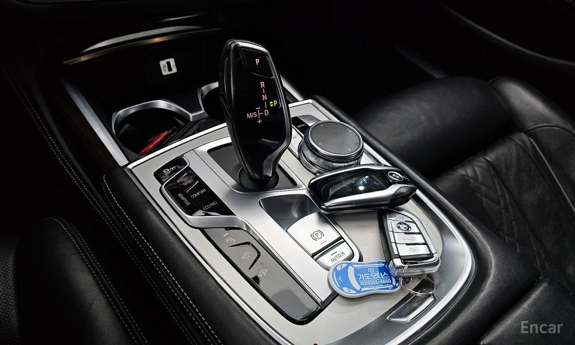 2015 BMW 7 серии VI (G11/G12) Рестайлинг 750Li xDrive Prestige с пробегом 109 234 км