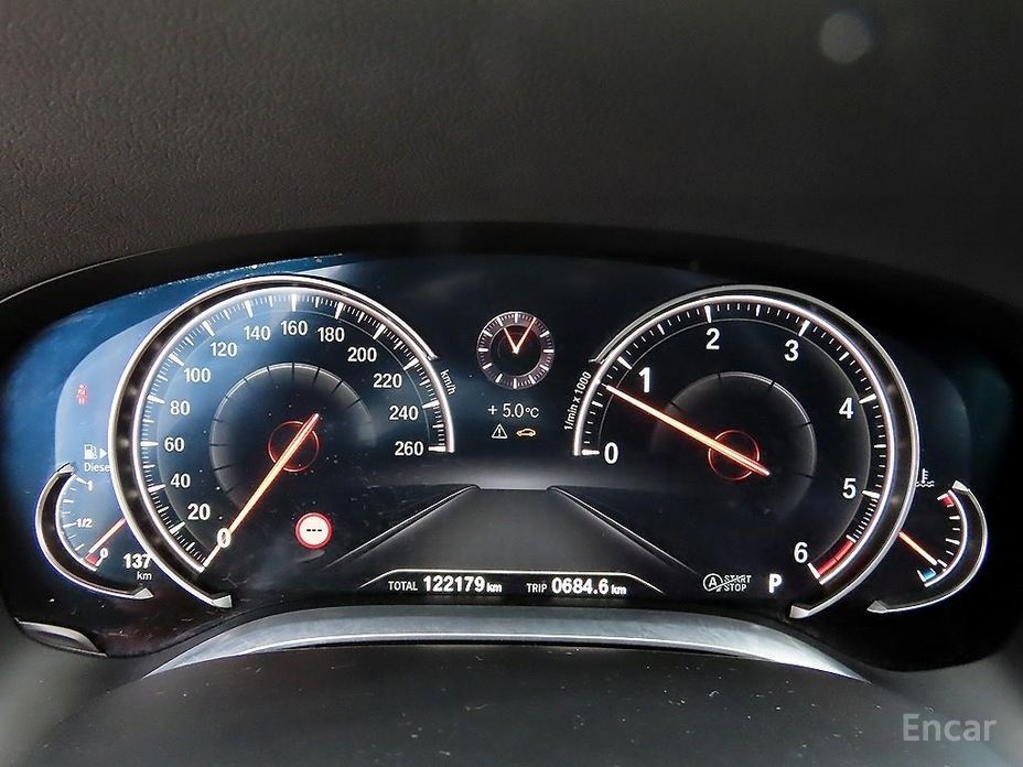 2017 BMW 7 серии VI (G11/G12) Рестайлинг 740d xDrive M Sport с пробегом 121 177 км