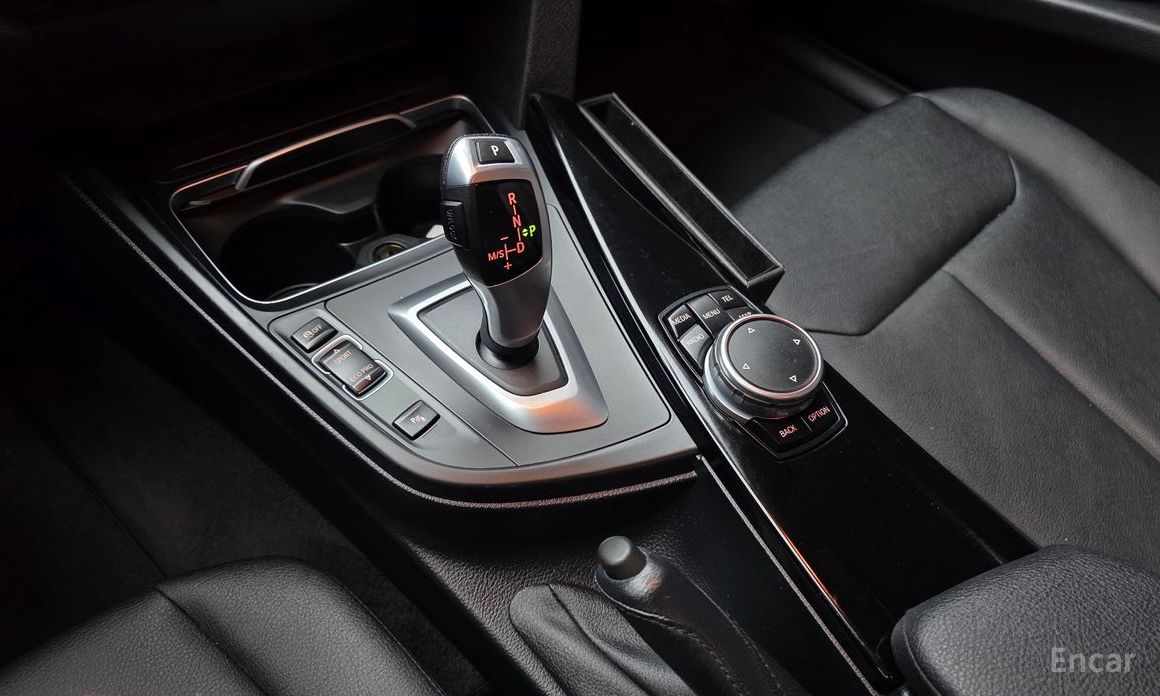 2015 BMW 3 серии VI (F3x) Рестайлинг 320d с пробегом 127 169 км