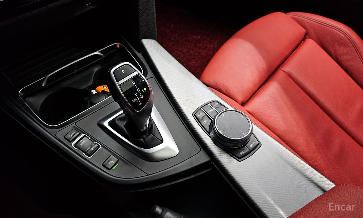 2018 BMW 3 серии VI (F3x) Рестайлинг 330i M Sport Shadow с пробегом 48 191 км