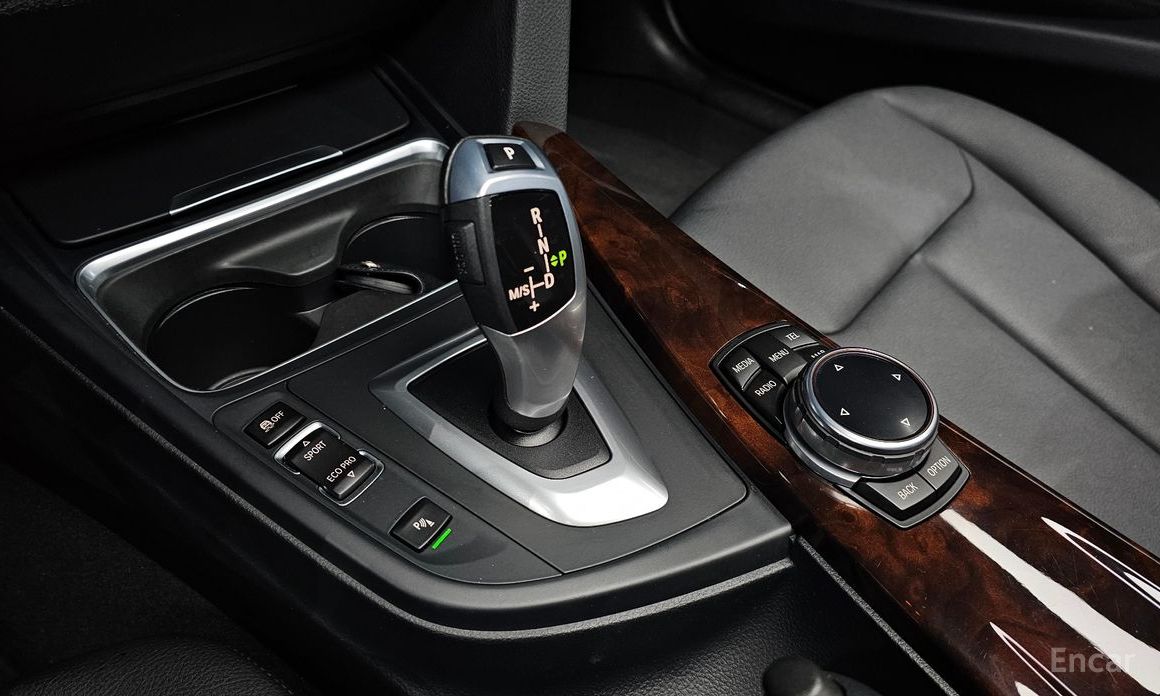 2013 BMW 3 серии VI (F3x) Рестайлинг 320d с пробегом 75 437 км