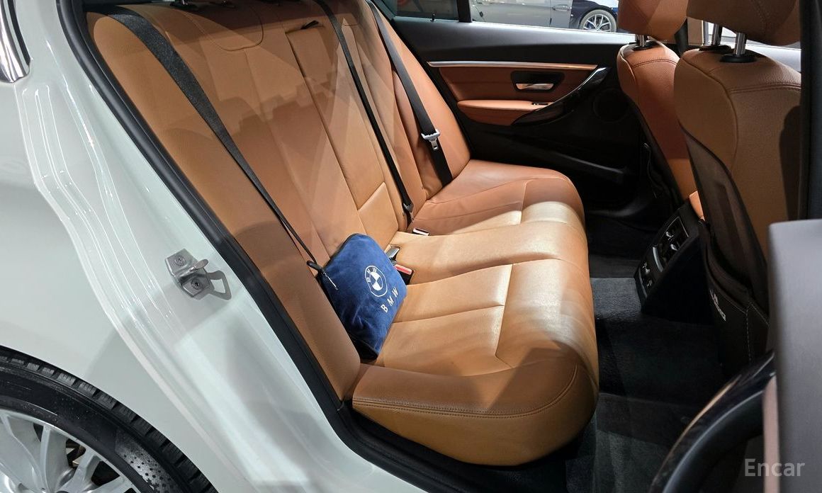 2017 BMW 3 серии VI (F3x) Рестайлинг 320i Luxury с пробегом 122 547 км