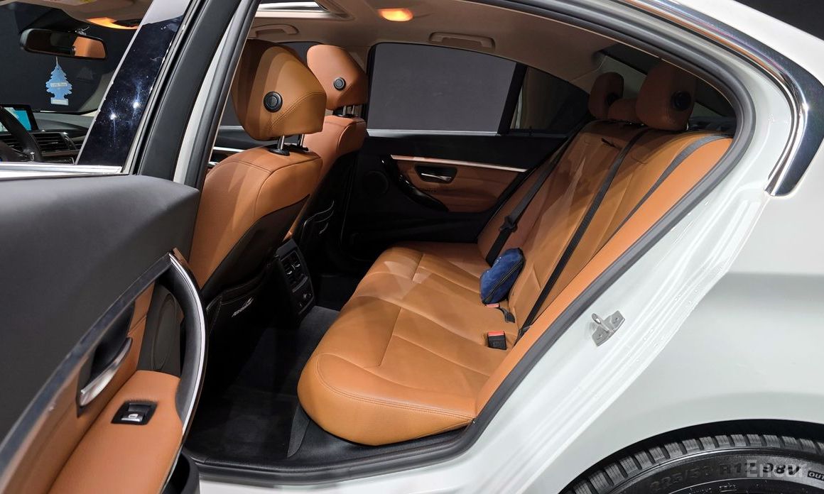 2017 BMW 3 серии VI (F3x) Рестайлинг 320i Luxury с пробегом 122 547 км