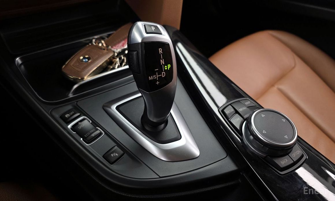 2016 BMW 3 серии VI (F3x) Рестайлинг 320i Luxury с пробегом 51 769 км