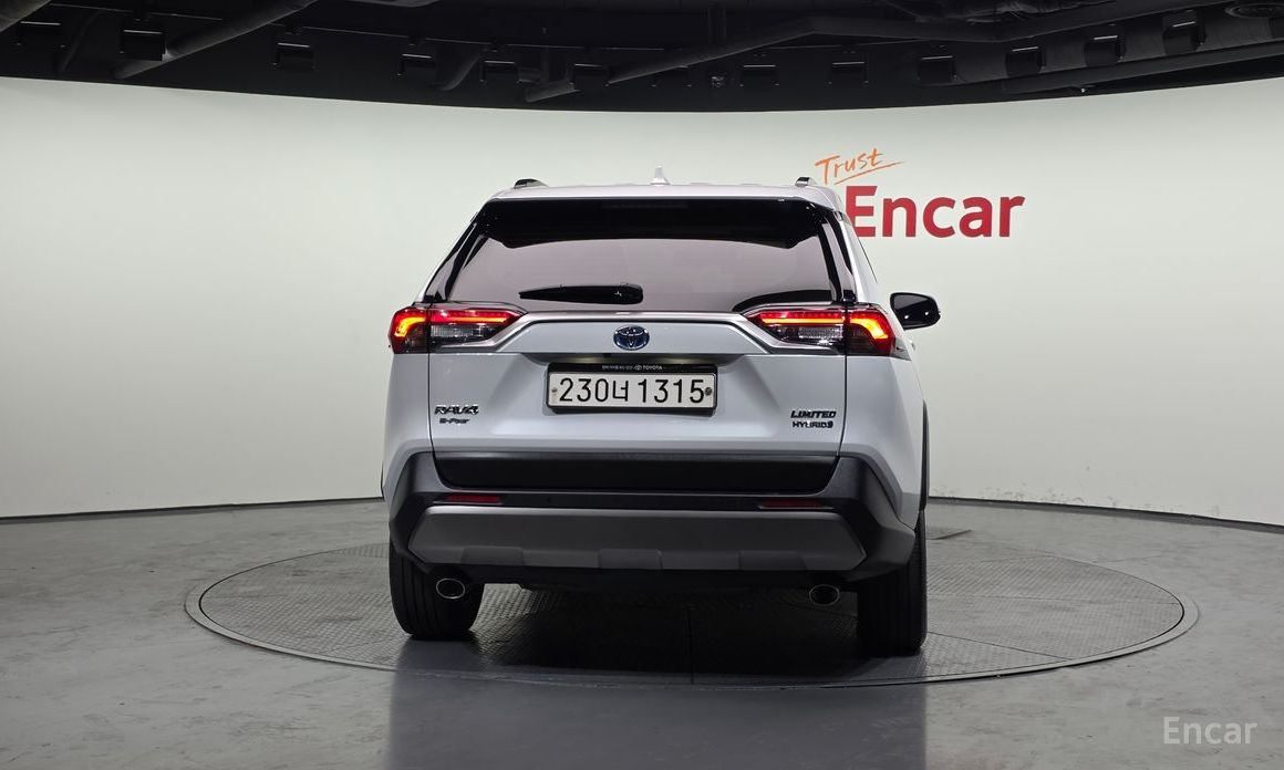 2023 Toyota RAV4 V (XA50) 2,5 4WD Hybrid LTD с пробегом 89 915 км