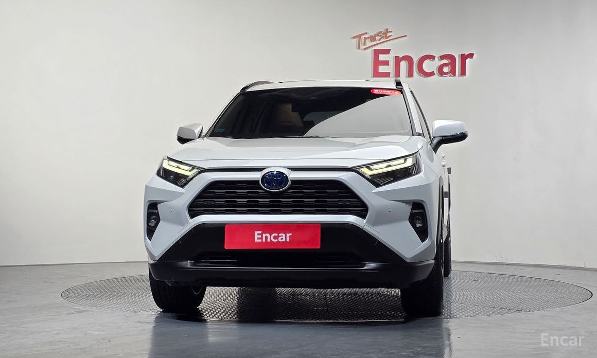 2023 Toyota RAV4 V (XA50) 2.5 2WD Hybrid XLE с пробегом 43 181 км