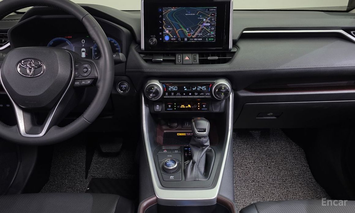 2023 Toyota RAV4 V (XA50) 2,5 4WD Hybrid LTD с пробегом 17 500 км
