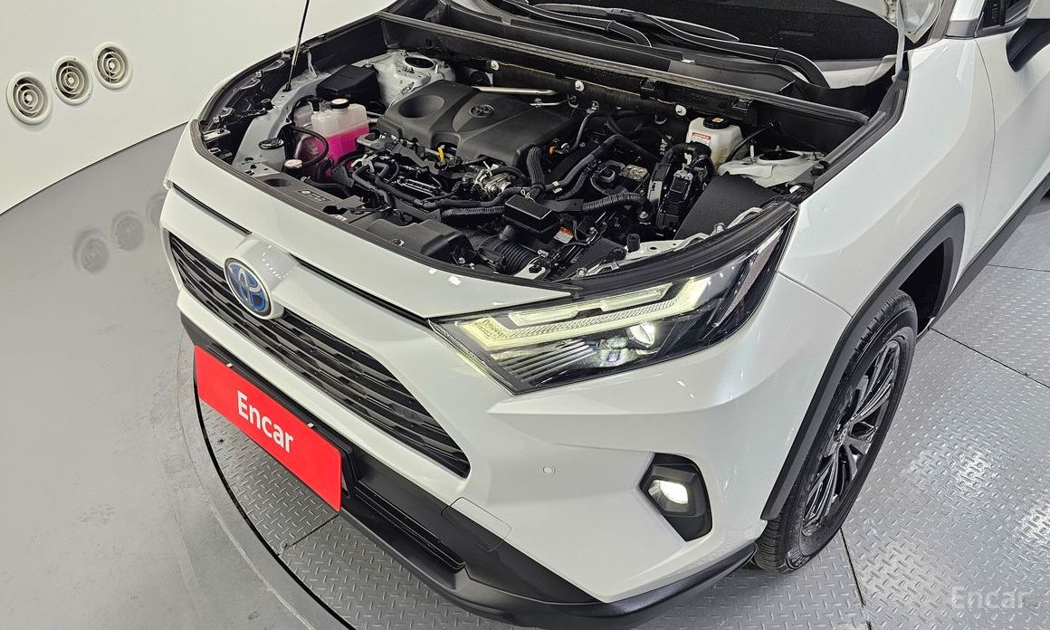 2023 Toyota RAV4 V (XA50) 2.5 2WD Hybrid XLE с пробегом 42 504 км