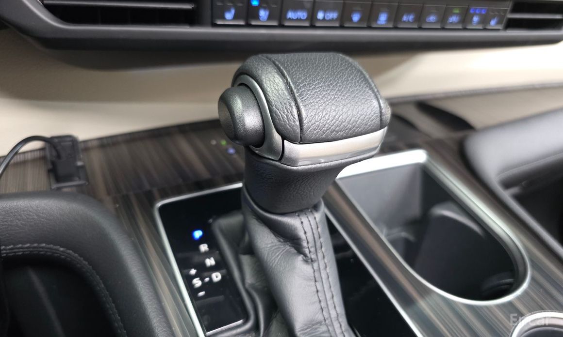 2021 Toyota Sienna IV 2.5 Hybrid 2WD с пробегом 67 389 км