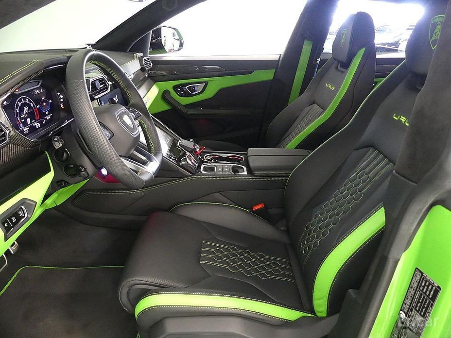 2024 Lamborghini Urus I Рестайлинг 4.0 V8 S с пробегом 9 000 км