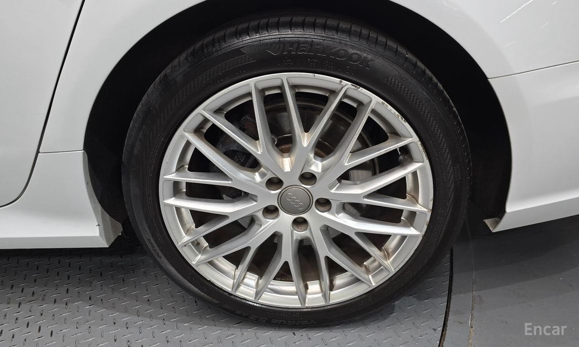 2015 Audi A6 IV (C7) Рестайлинг 40 TDI Quattro Premium C7 с пробегом 129 278 км