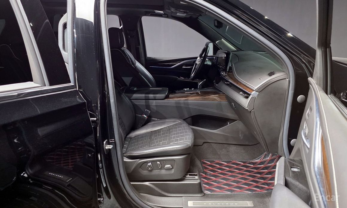 2022 Cadillac Escalade V 6.2 Premium Luxury Platinum с пробегом 56 277 км