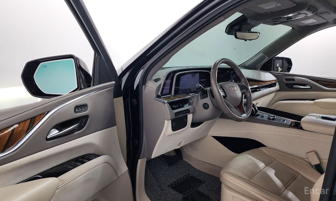 2022 Cadillac Escalade V 6.2 ESV ESV Premium Luxury Platinum с пробегом 62 878 км