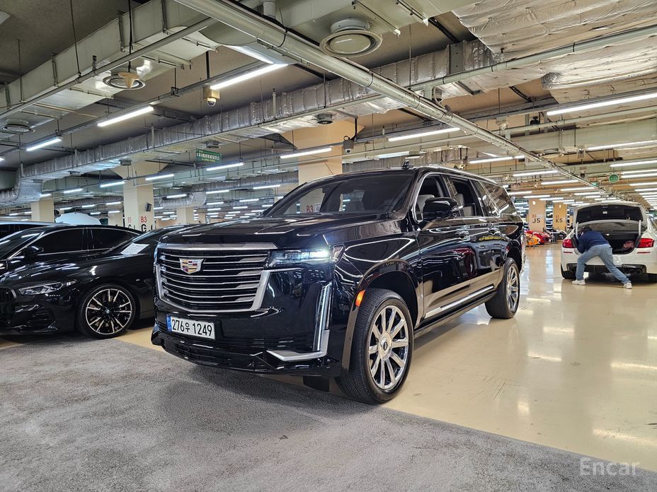 2022 Cadillac Escalade V 6.2 ESV ESV Premium Luxury Platinum с пробегом 35 613 км