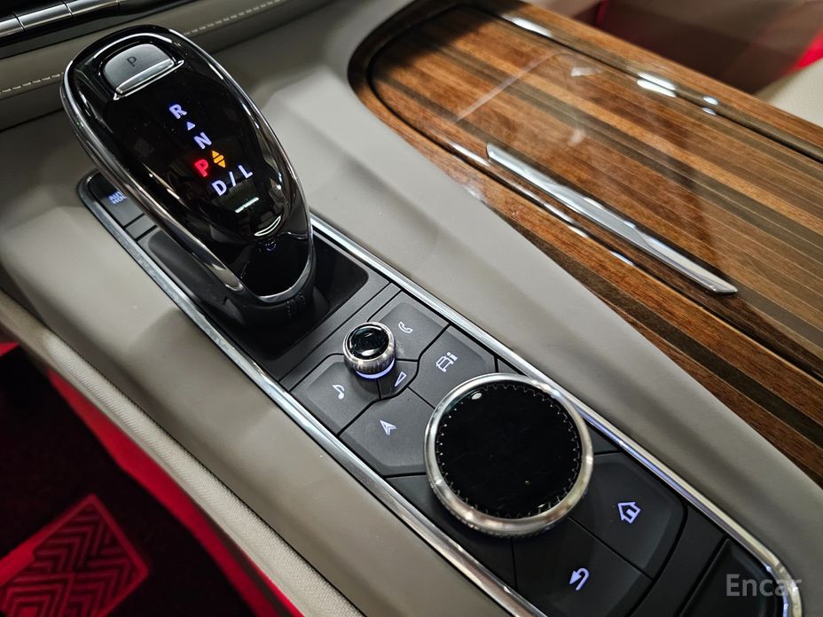 2022 Cadillac Escalade V 6.2 ESV ESV Premium Luxury Platinum с пробегом 35 613 км
