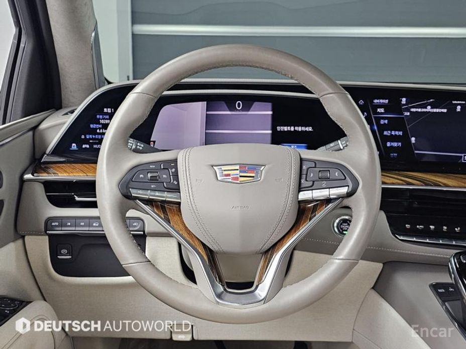 2023 Cadillac Escalade V 6.2 Sports Platinum с пробегом 30 833 км