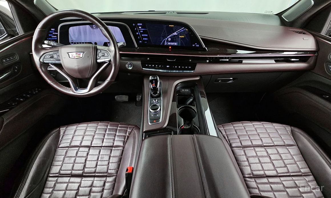 2022 Cadillac Escalade V 6.2 Sports Platinum с пробегом 90 909 км