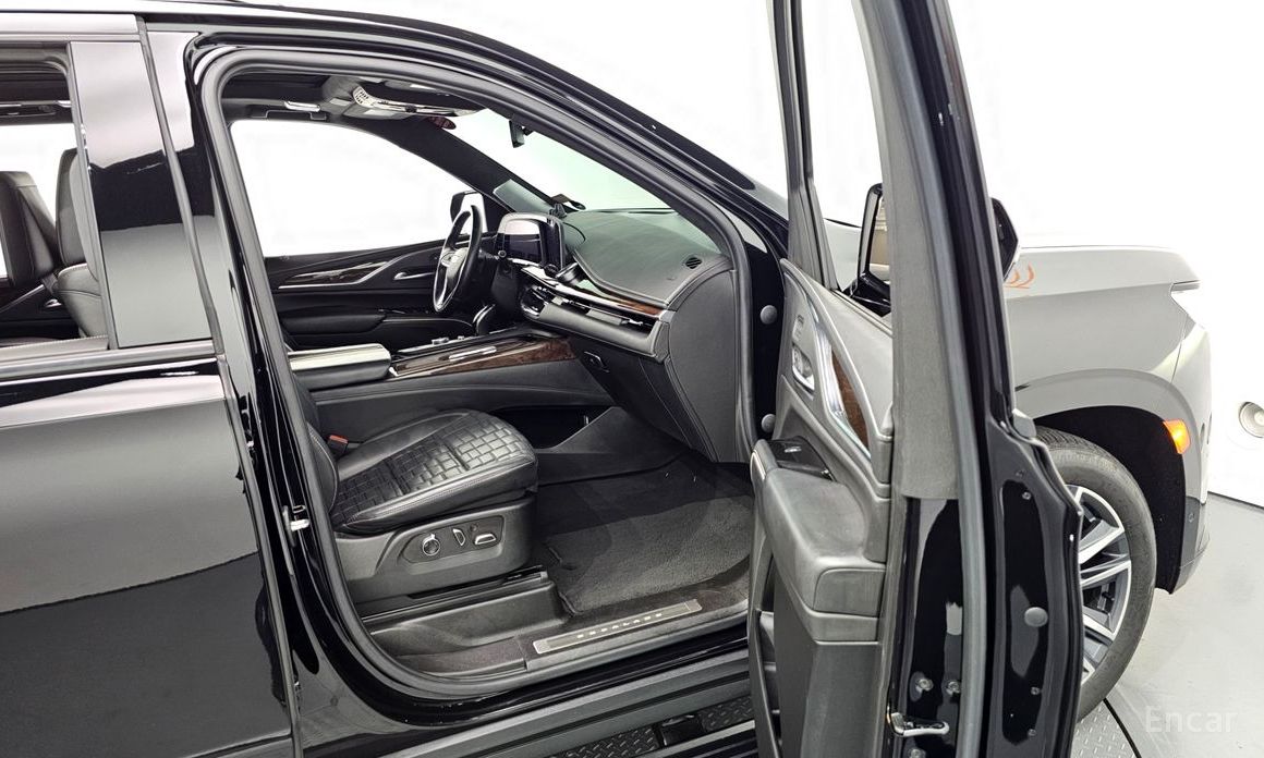 2021 Cadillac Escalade V 6.2 Sports Platinum с пробегом 91 945 км